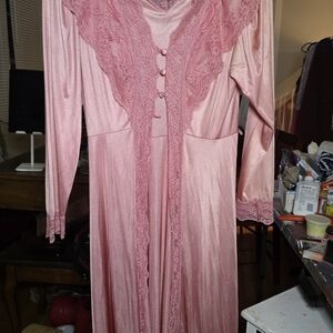 Elegant Pink Lace Trim Nightgown